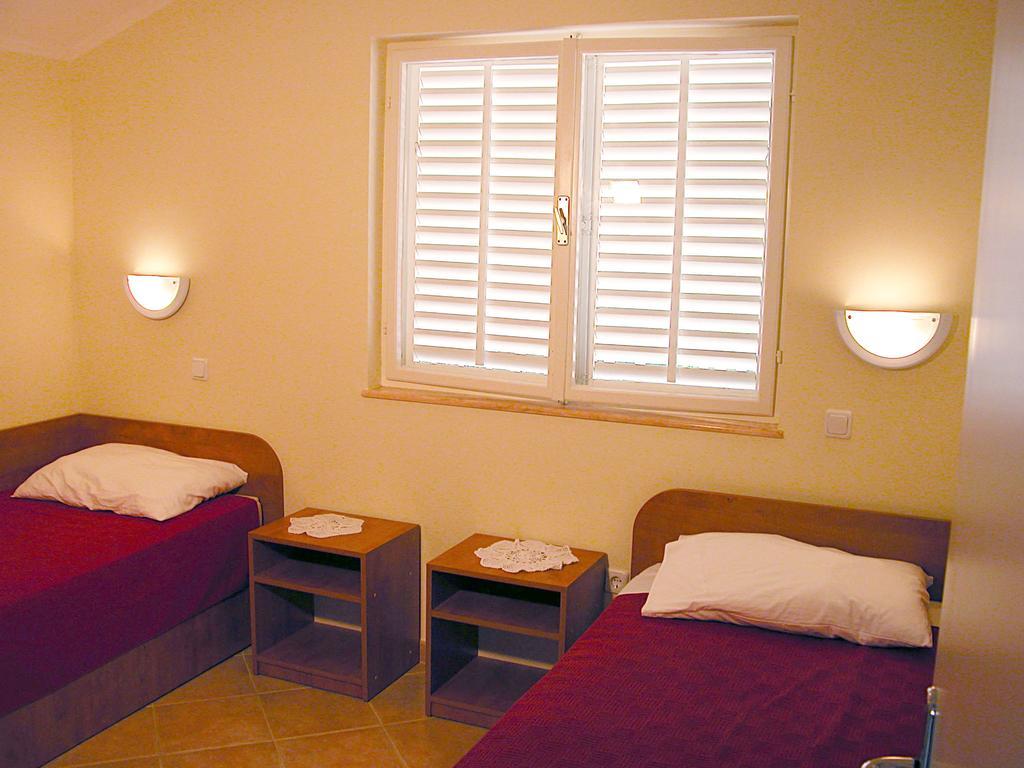 Antonio Apartments Trogir Quarto foto